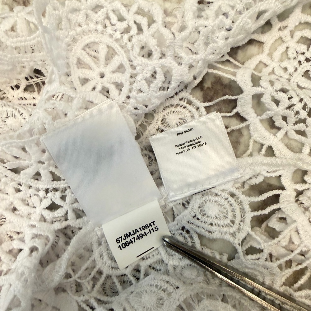 Anne Klein White Lace Tunic Top-S - Picture 7 of 7